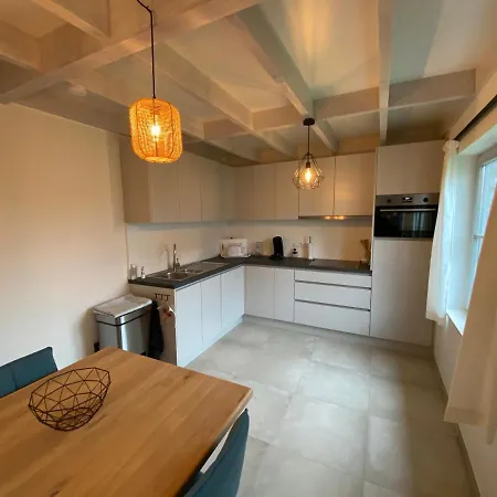 Wh1 Gezellig En Stijlvol Ingericht Vakantiehuis Met 3 Slaapkamers Voor 6 Personen *